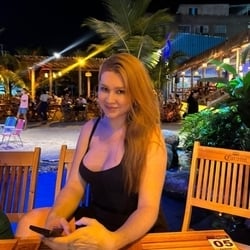 Foto de Marina Magalhães ao vivo na webcam