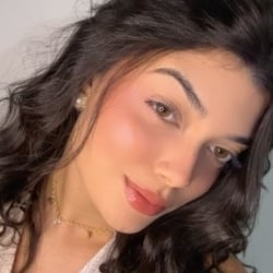 Foto de Isa Villar ao vivo na webcam