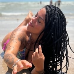 Foto de Mary X ao vivo na webcam