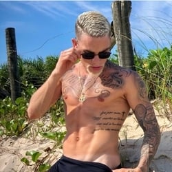 Foto de Mascarado 001 ao vivo na webcam