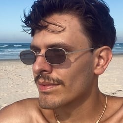 Foto de Mateo Torres ao vivo na webcam