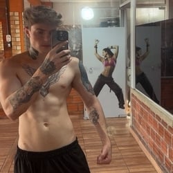 Foto de Matheus D Jesus ao vivo na webcam