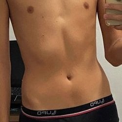 Foto de Matteo Augusto ao vivo na webcam