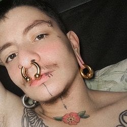 Foto de Mattew Lopes ao vivo na webcam