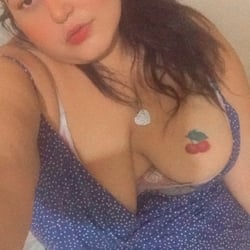 Foto de May Cherries ao vivo na webcam