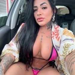 Foto de May Exquenta ao vivo na webcam