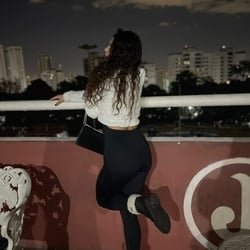 Foto de Maya 01199 ao vivo na webcam