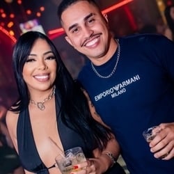 Foto de Maya F 30 ao vivo na webcam