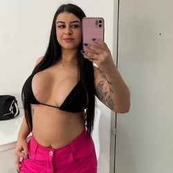 Foto de Maya Soares ao vivo na webcam