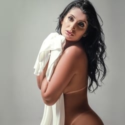 Foto de Mel Andradi 95 ao vivo na webcam