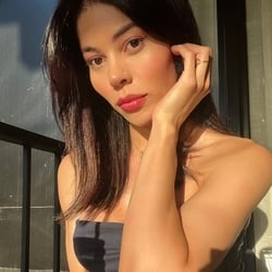 Foto de Mel Himari ao vivo na webcam