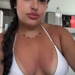 Foto de Camila Bolzani ao vivo na webcam