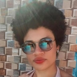 Foto de Melissa Stefani ao vivo na webcam