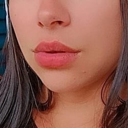 Foto de Mellanie Manu ao vivo na webcam