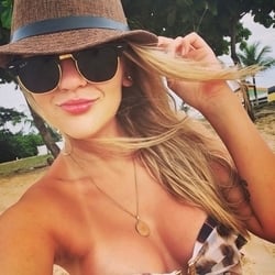 Foto de Melly 0 ao vivo na webcam