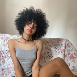 Foto de Mew Baby ao vivo na webcam