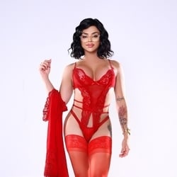 Foto de Mia Angell ao vivo na webcam