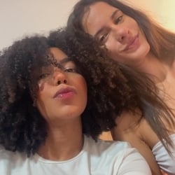 Foto de Domina Peach ao vivo na webcam