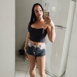 Foto de Mickaelly Sapeka ao vivo na webcam