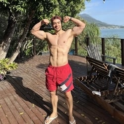 Foto de Mikael 4K ao vivo na webcam