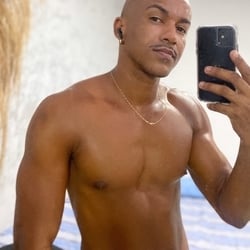 Foto de Mike Noir ao vivo na webcam