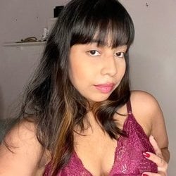 Foto de Mila Maia ao vivo na webcam