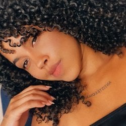 Foto de Milly Preta Rara ao vivo na webcam