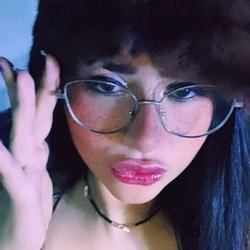 Foto de Mimi J ao vivo na webcam