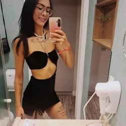 Foto de Mirela Oliver ao vivo na webcam