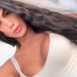 Foto de Mirella Aysha ao vivo na webcam