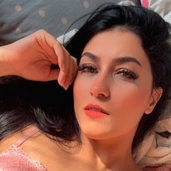 Foto de Mirella Herry ao vivo na webcam