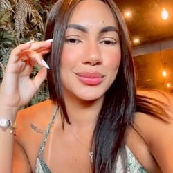 Foto de Mirella ao vivo na webcam