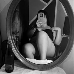Foto de Miss Meloury - videos sexo ao vivo Sexo ao Vivo