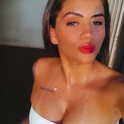 Foto de Mixely ao vivo na webcam