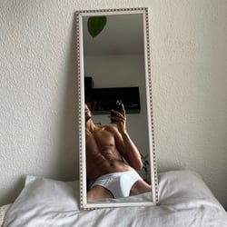 Foto de Mlk Latino ao vivo na webcam