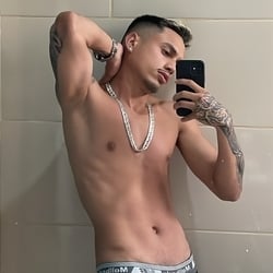Foto de Mlk Tatuado 019 ao vivo na webcam