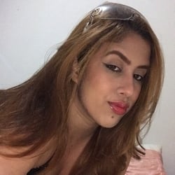 Foto de Monik Privs ao vivo na webcam