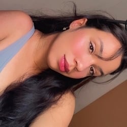 Foto de Monique Bali ao vivo na webcam