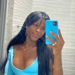 Foto de Morena Sexy S ao vivo na webcam