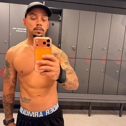 Foto de Moreno R19 - videos sexo ao vivo Sexo ao Vivo