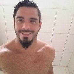 Foto de Mustafa ao vivo na webcam