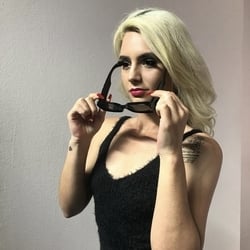 Foto de Mya 69 ao vivo na webcam