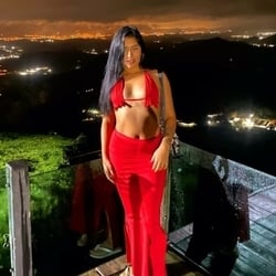 Foto de Myn ao vivo na webcam