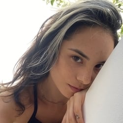 Foto de Mystikat ao vivo na webcam