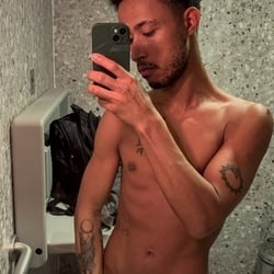 Foto de N Dot 20cm ao vivo na webcam