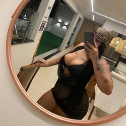 Foto de Nadinne ao vivo na webcam