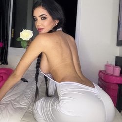 Foto de Nallu Wonderland ao vivo na webcam