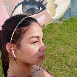 Foto de Nanda 1802 ao vivo na webcam