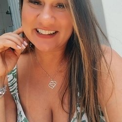 Foto de Nanda 2025 ao vivo na webcam