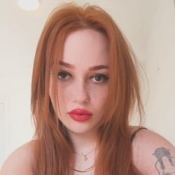 Foto de Natasha Romanov ao vivo na webcam